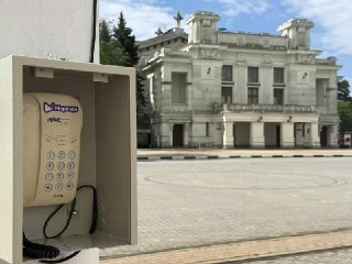 В Крыму установили стационарные телефоны для экстренных вызовов